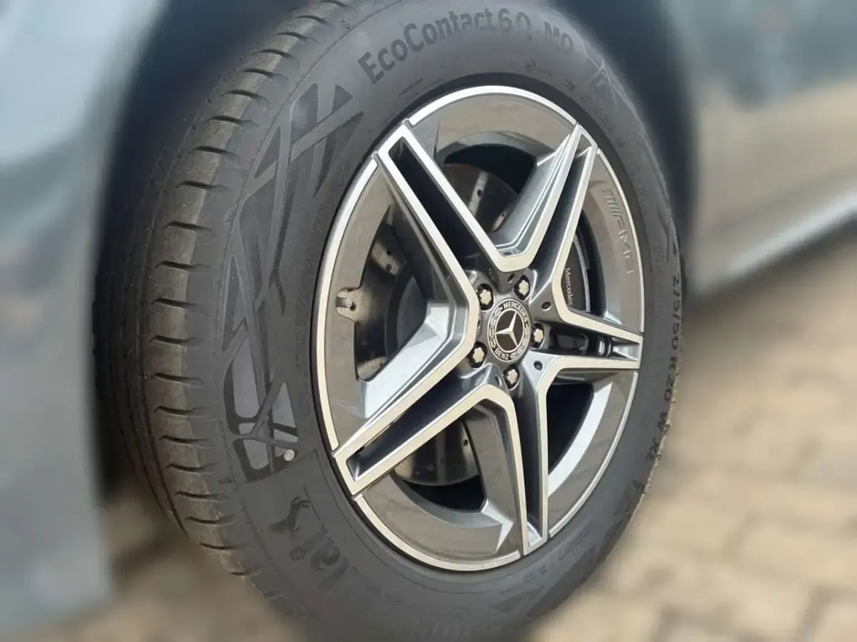 Gebraucht Mercedes GLE350 AMG 197 PS (144 kW) 2025 Manufaktur lack manufaktur sil SUV