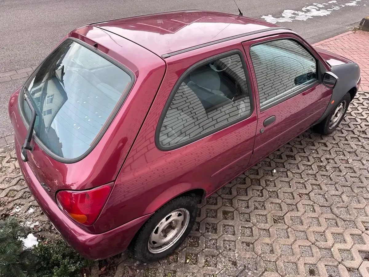 Gebraucht Ford Fiesta 50 PS (36 kW) 1997 Rot Kleinwagen