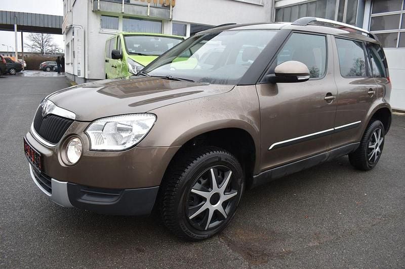 Gebraucht Skoda Yeti Plus Edition 105 PS (77 kW) 2013 Braun SUV
