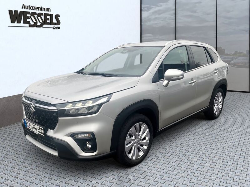 Silber Gebraucht 2024 Suzuki SX4 S-Cross Comfort SUV | 23.450 € (Fairer Preis) - Bild 1/4