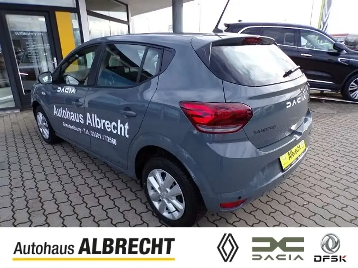 Gebraucht Dacia Sandero Expression 91 PS (66 kW) 2023 Schiefergrau Kleinwagen