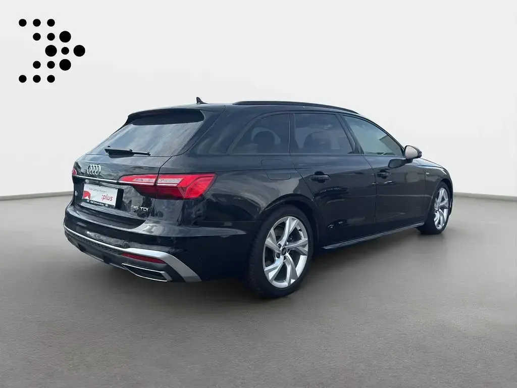 Gebraucht Audi A4 S-Line 163 PS (119 kW) 2023 Schwarz Kombi