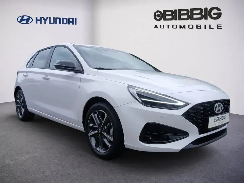 Neu Hyundai i30 Trend 116 PS (85 kW) 2026 Weiß Limousine