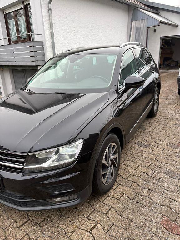 Schwarz Gebraucht 2017 VW Tiguan Sound SUV | 15.800 € (Guter Preis) - Bild 1/4