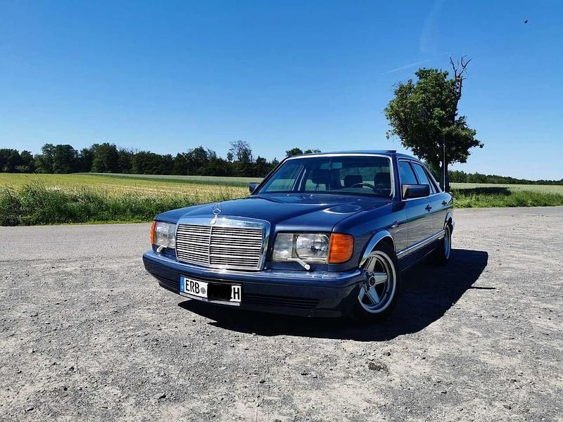 Blau Gebraucht 1989 Mercedes S560 SE Limousine | 25.500 € - Bild 1/4