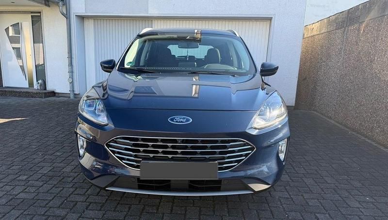 Gebraucht Ford Kuga Titanium 190 PS (139 kW) 2020 Blau SUV