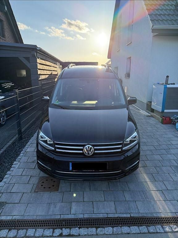 Gebraucht VW Caddy Maxi 131 PS (96 kW) 2019 Schwarz Van / Kleinbus