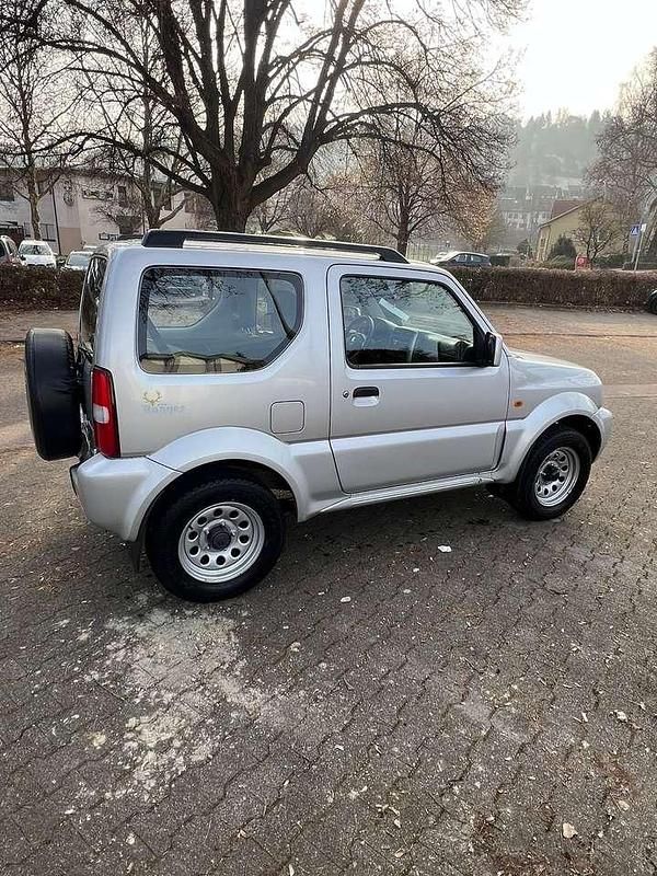 Gebraucht Suzuki Jimny Ranger 86 PS (63 kW) 2010 Silber SUV