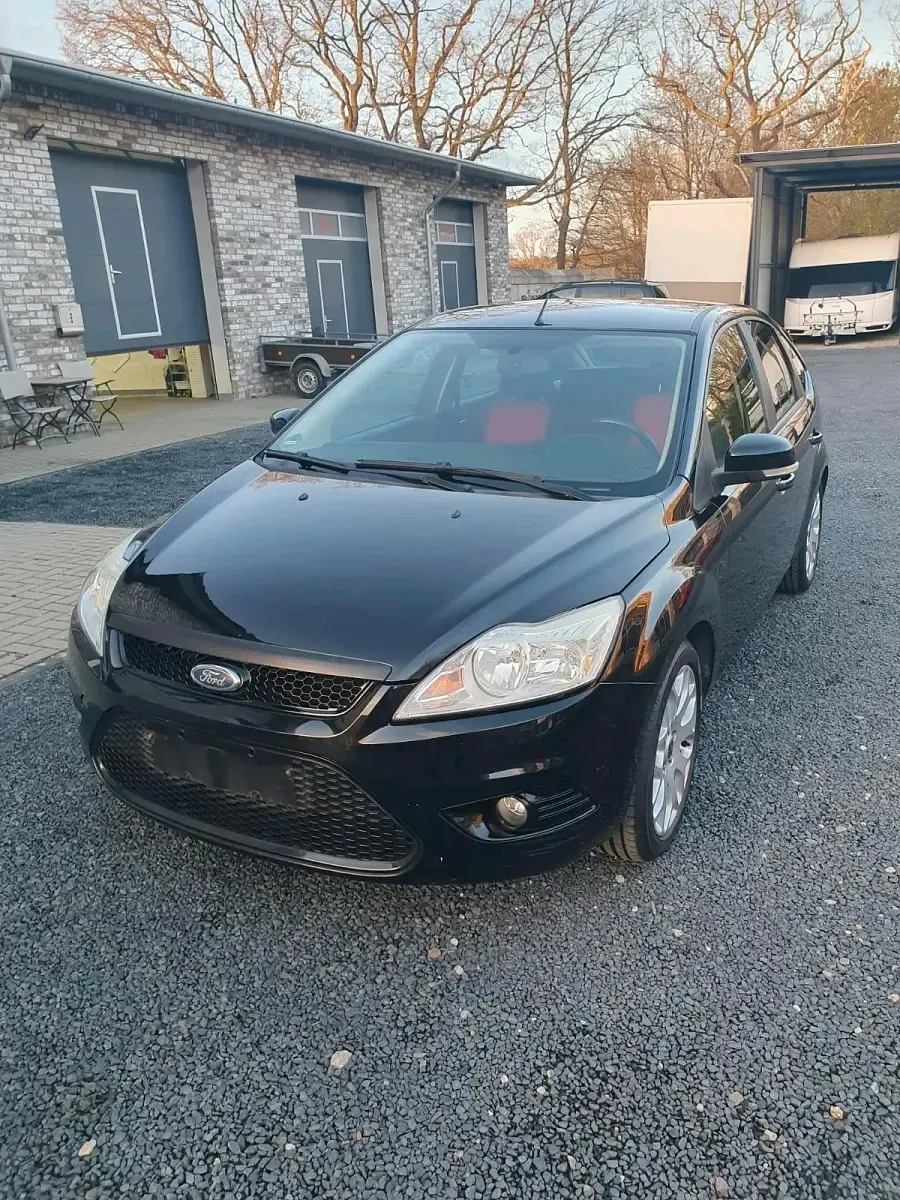 Gebraucht Ford Focus 101 PS (74 kW) 2008 Schwarz Limousine