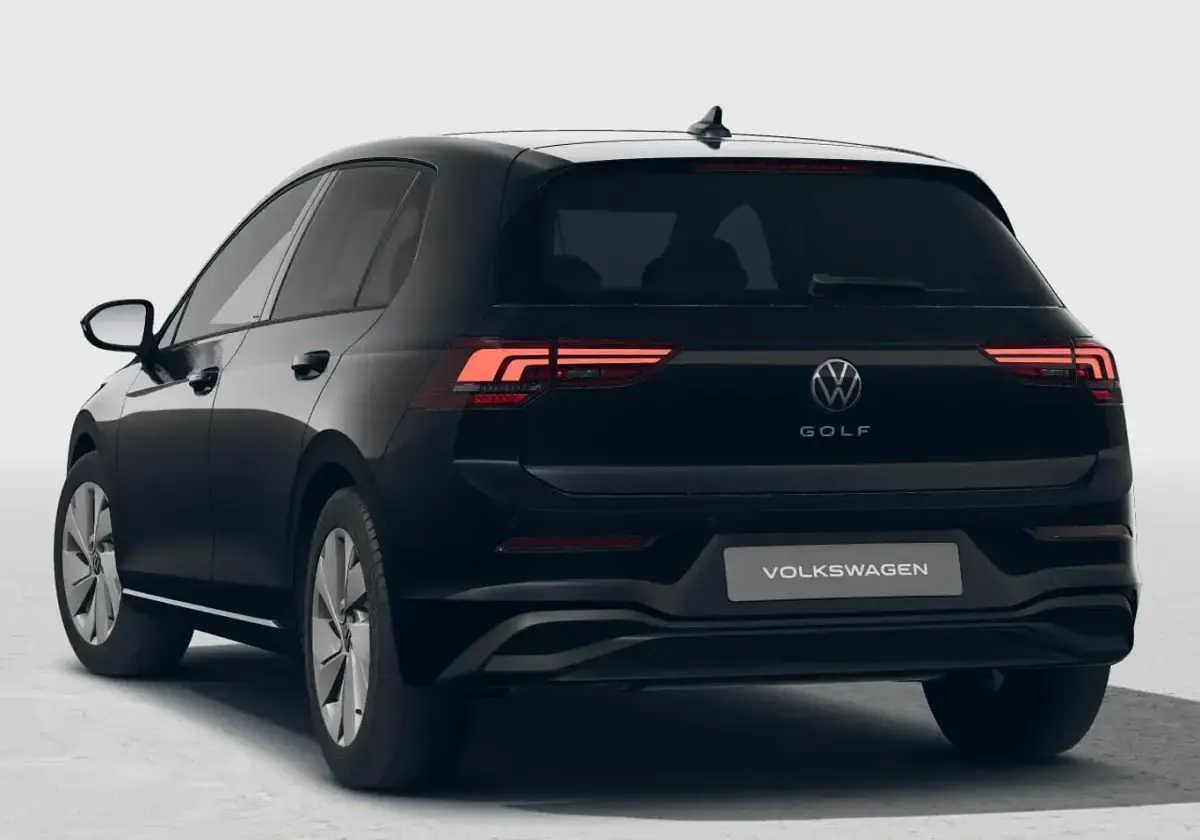 Neu VW Golf VIII Life 150 PS (110 kW) 2026 Grenadillschwarz metallic Limousine