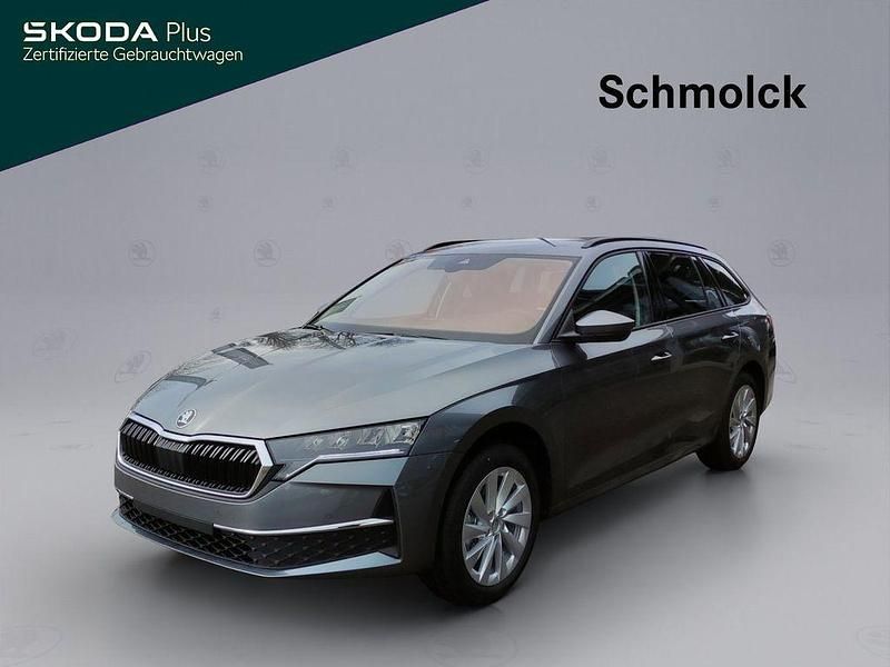 Graphitegrau metallic Gebraucht 2025 Skoda Octavia Selection Kombi | 33.890 € (Fairer Preis) - Bild 1/4