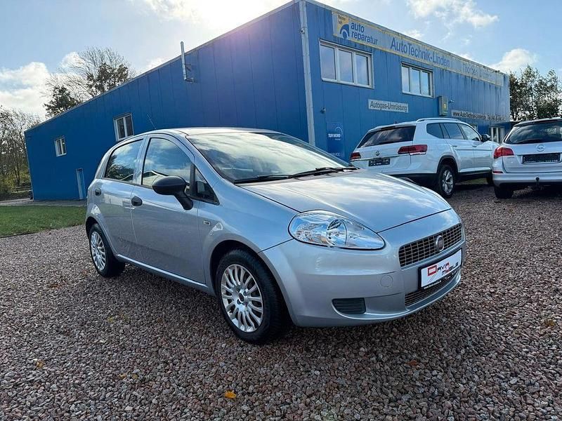 Silber Gebraucht 2009 Fiat Grande Punto Active Kleinwagen | 3.350 € (Etwas zu teuer) - Bild 1/4