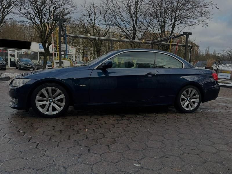 Blau Gebraucht 2010 BMW 330 Cabriolet Comfort Edition Cabrio | 10.990 € (Guter Preis) - Bild 1/4
