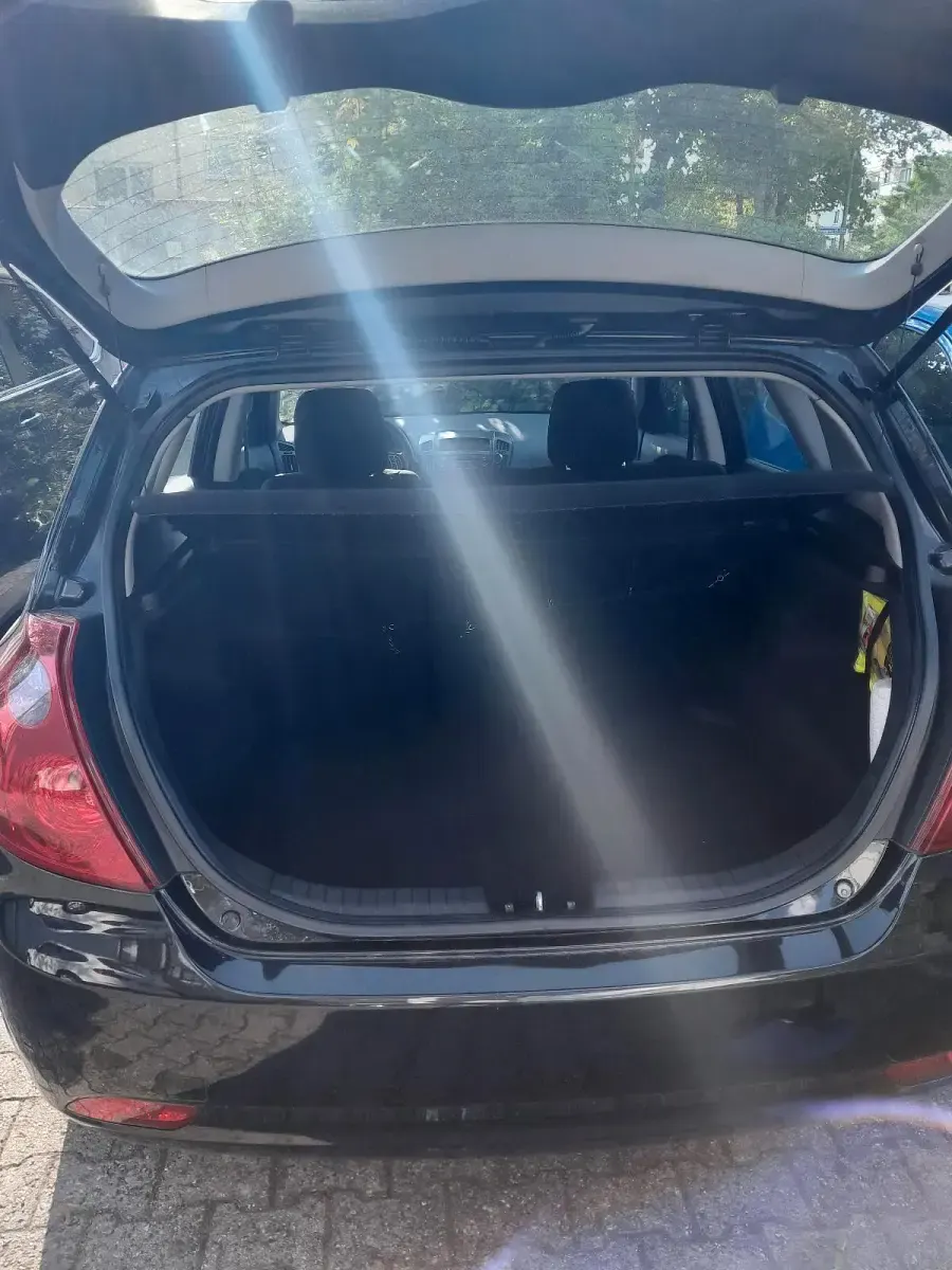 Gebraucht Kia Ceed 80 PS (58 kW) 2009 Schwarz Kleinwagen