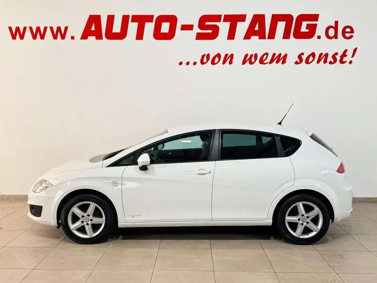 Gebraucht Seat Leon 105 PS (77 kW) 2012 Weiß Limousine