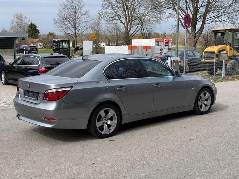 Gebraucht BMW 525 Performance 218 PS (160 kW) 2005 Grau Limousine
