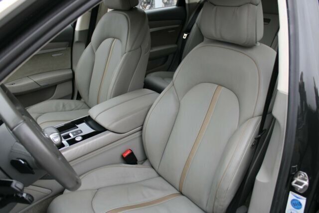 Gebraucht Audi A8 Design 385 PS (283 kW) 2016 Grau metallic Limousine