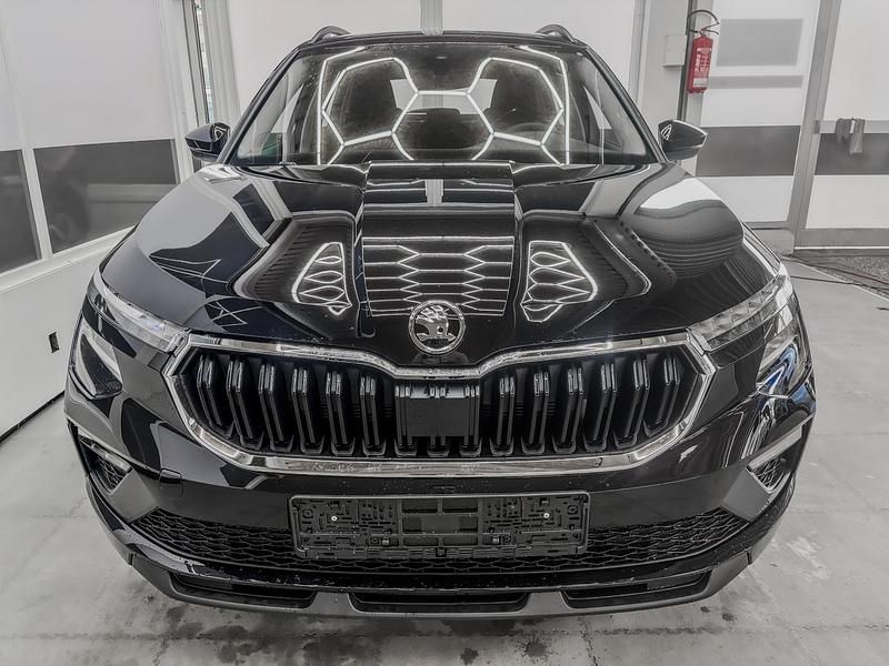 Neu Skoda Kamiq Easy 116 PS (85 kW) 2026 Schwarz metallic SUV