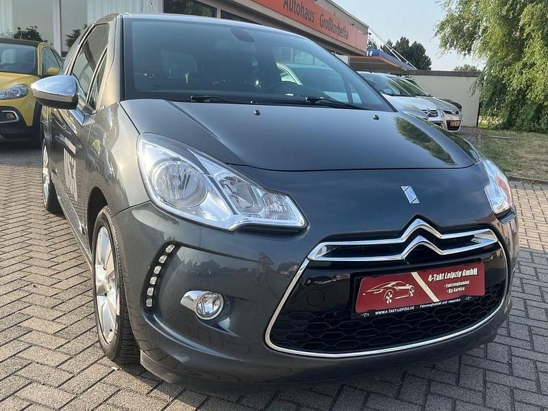 Grau Gebraucht 2012 Citroën DS3 So Chic Kleinwagen | 9.280 € (Fairer Preis) - Bild 1/4