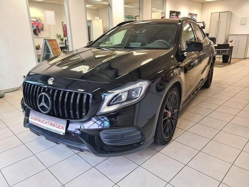 Gebraucht Mercedes GLA220 Style 170 PS (125 kW) 2019 Schwarz SUV