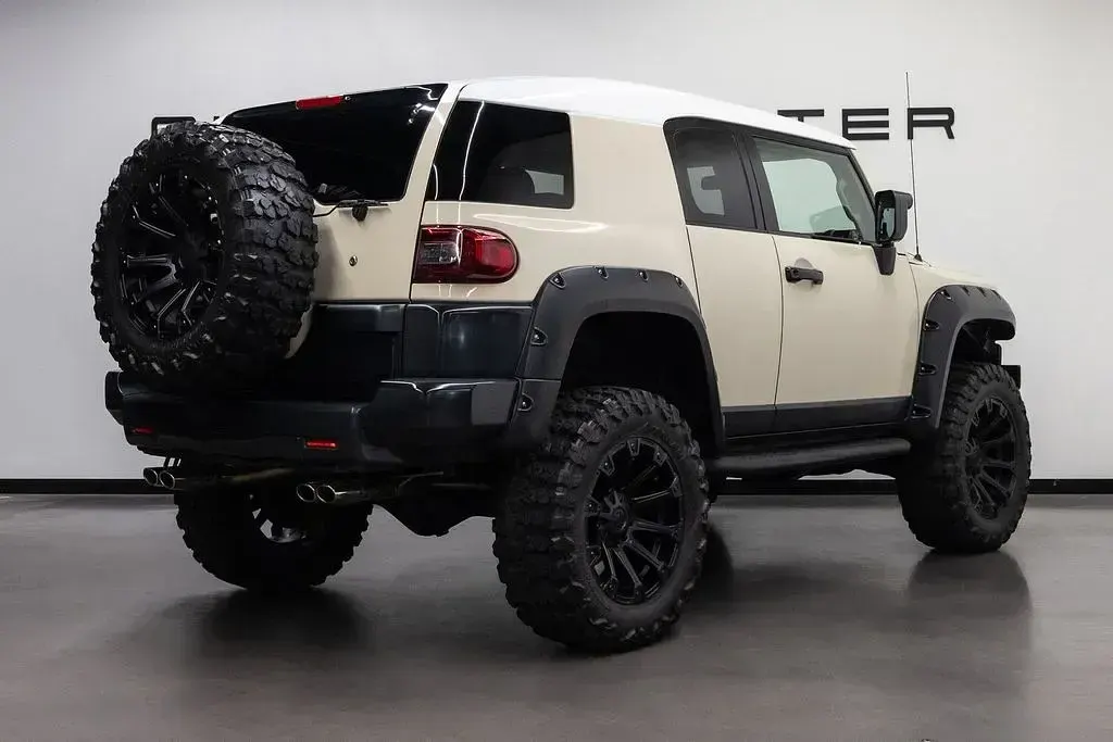 Gebraucht Toyota FJ Cruiser 243 PS (178 kW) 2008 Beige SUV