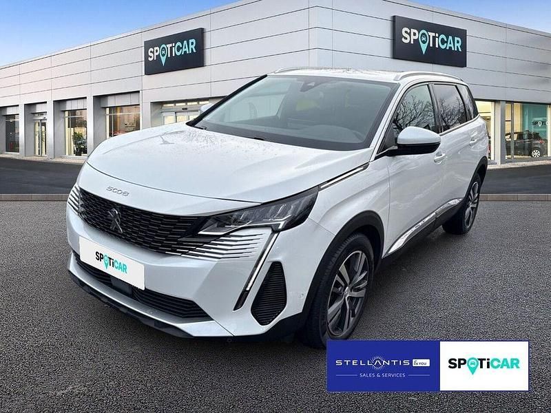 Weiß Gebraucht 2021 Peugeot 5008 Allure Van / Kleinbus | 22.930 € (Fairer Preis) - Bild 1/4