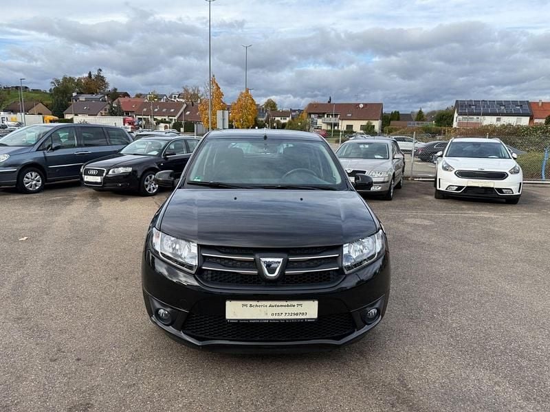 Schwarz Gebraucht 2014 Dacia Sandero Lauréate Kombi | 4.500 € (Guter Preis) - Bild 1/4
