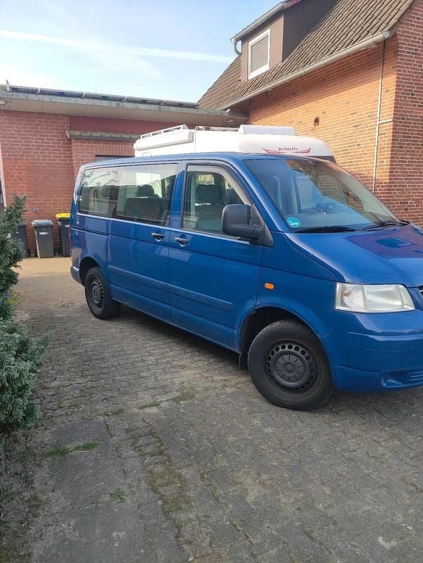 Second-hand VW Caravelle 84 CP (61 kW) 2005 Albastru Van