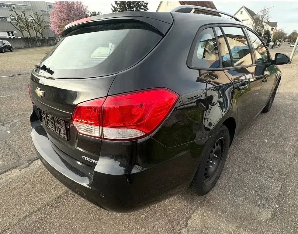 Gebraucht Chevrolet Cruze LT 131 PS (96 kW) 2013 Schwarz Limousine