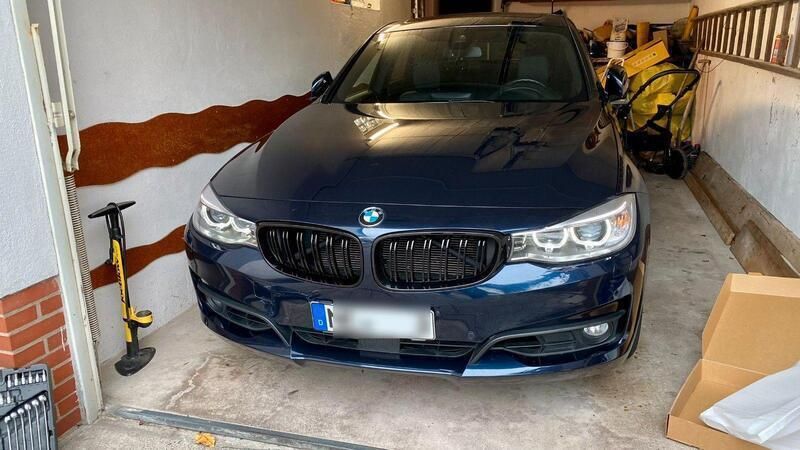Blau Gebraucht 2013 BMW 335 Gran Turismo Shadowline Limousine | 17.499 € (Fairer Preis) - Bild 1/4