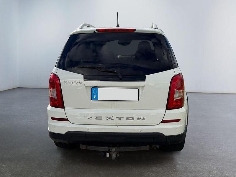 Gebraucht SsangYong Rexton Sapphire 178 PS (130 kW) 2016 Weiß SUV