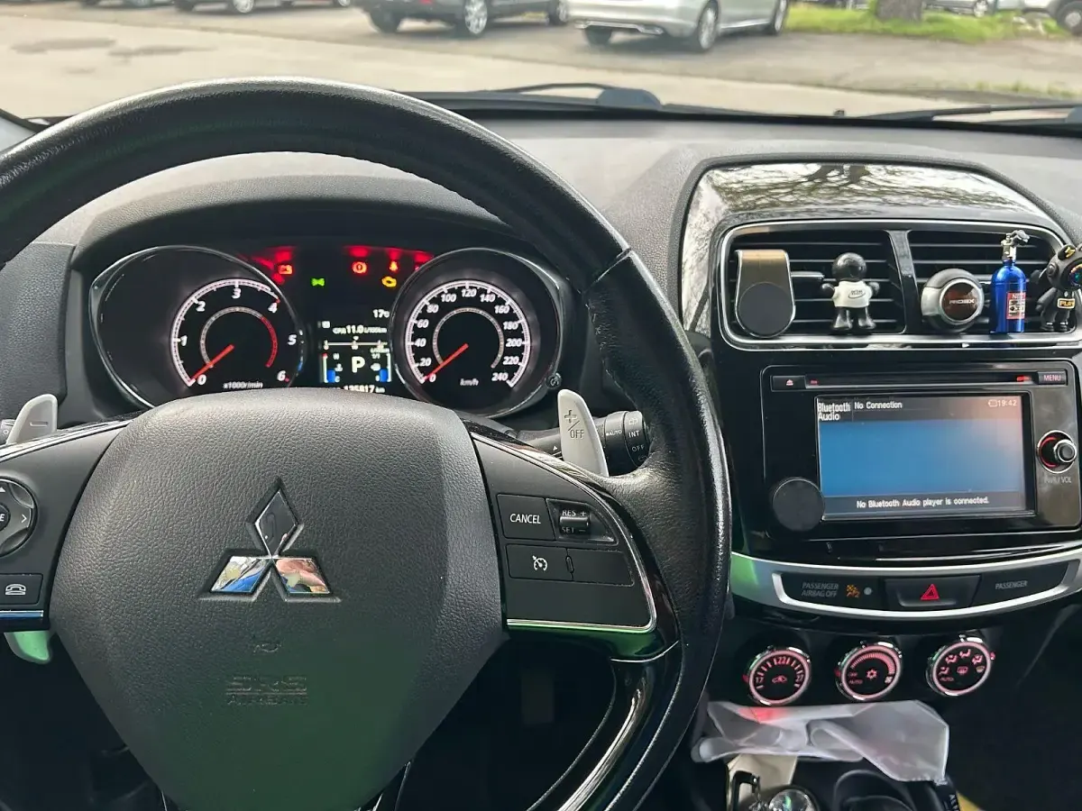 Gebraucht Mitsubishi ASX Diamant Edition 150 PS (110 kW) 2015 Schwarz SUV