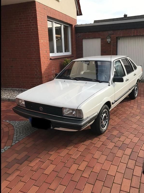 Brugt VW Santana 85 HK (62 kW) 1982 Hvid Sedan