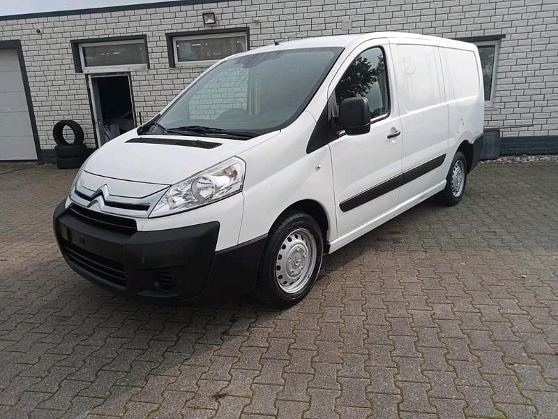 Weiß Gebraucht 2014 Citroën Jumpy Van / Kleinbus | 4.500 € (Guter Preis) - Bild 1/4