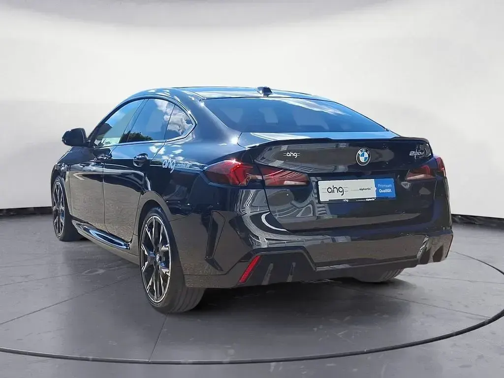 Gebraucht BMW 220 M Sport 163 PS (119 kW) 2025 Black sapphire metallic Coupé