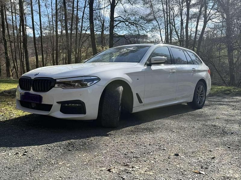 Gebraucht BMW 530 M Sport 252 PS (185 kW) 2019 Weiß Kombi