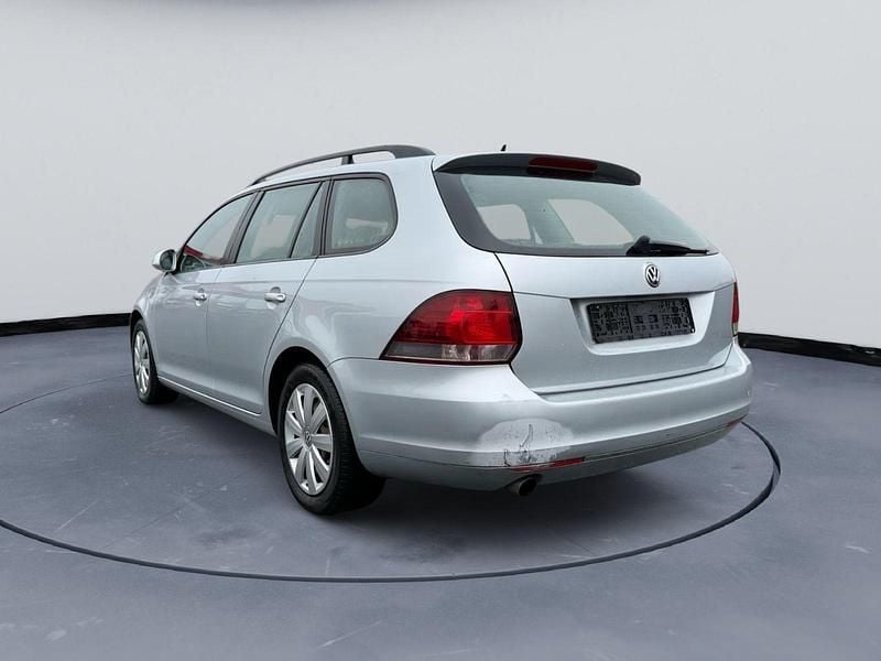 Gebraucht VW Golf VI Trendline 105 PS (77 kW) 2011 Silber Kleinwagen