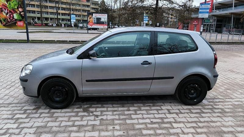 Gebraucht VW Polo Trendline 60 PS (44 kW) 2007 Silber Kleinwagen