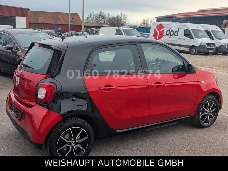 Gebraucht Smart ForFour Electric Drive 60 kW (82 PS) 2021 Schwarz Limousine
