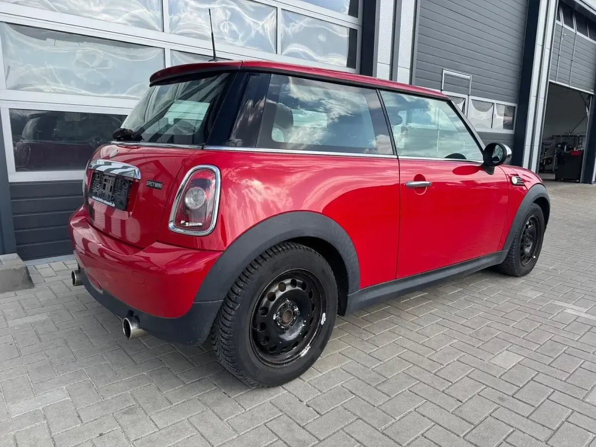 Gebraucht Mini ONE 95 PS (69 kW) 2008 Rot Kleinwagen