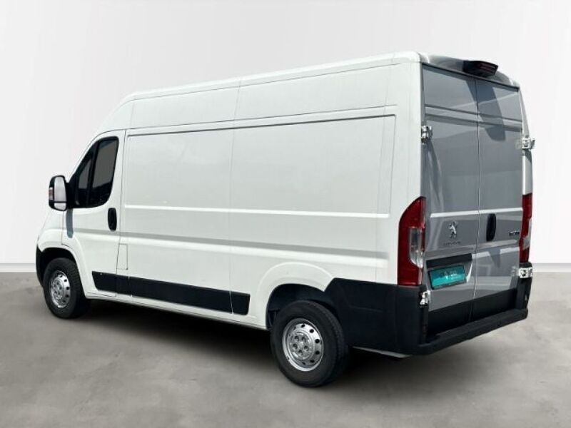 Gebraucht Peugeot Boxer 140 PS (102 kW) 2020 Weiss Van