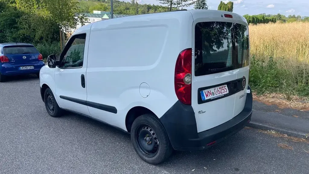 Gebraucht Fiat Doblò Basis 90 PS (66 kW) 2014 Weiß Van / Kleinbus