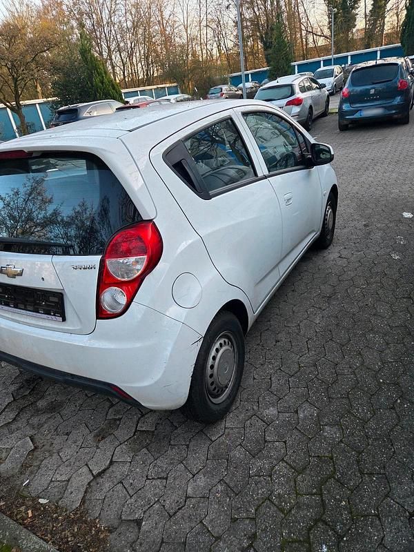 Gebraucht Chevrolet Spark LS 68 PS (50 kW) 2013 Weiß Kleinwagen