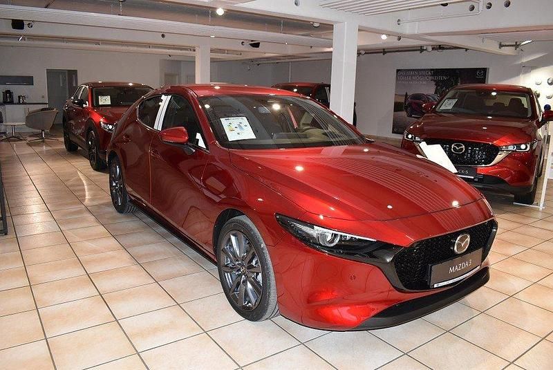Gebraucht Mazda 3 Center-Line 140 PS (102 kW) 2024 Soul red crystal m Limousine