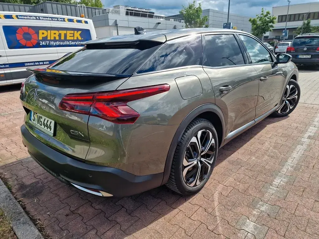 Gebraucht Citroën C5 X 131 PS (96 kW) 2024 Grau Kombi