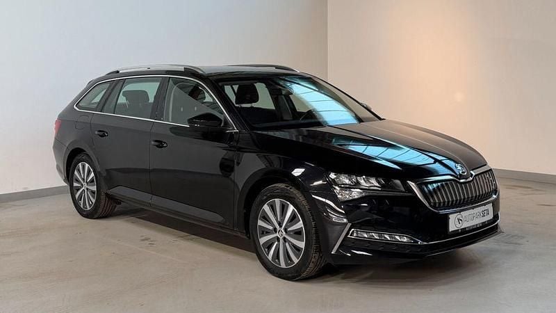 Gebraucht Skoda Superb Ambition 218 PS (160 kW) 2020 Schwarz Kombi