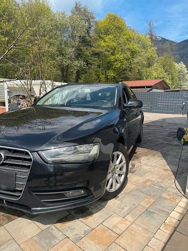 Second-hand Audi A4 170 CP (125 kW) 2014 Negru Break