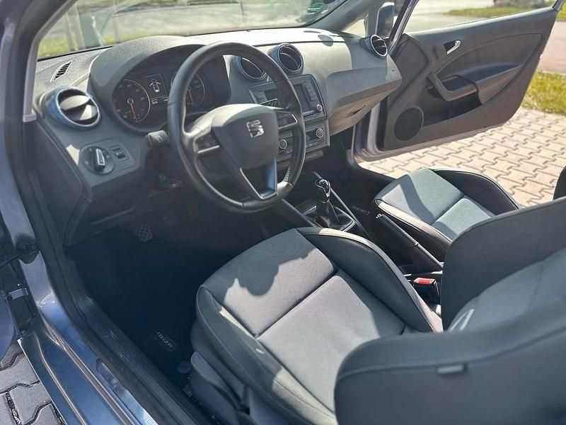 Gebraucht Seat Ibiza CONNECT 75 PS (55 kW) 2016 Grau Kleinwagen