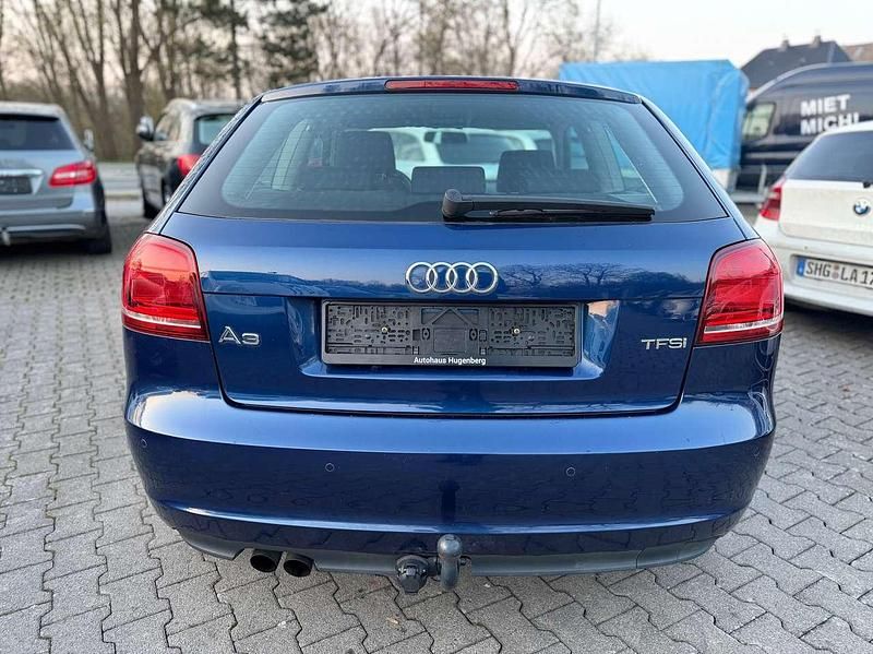 Gebraucht Audi A3 Attraction 125 PS (91 kW) 2010 Scubablau metallic Kleinwagen