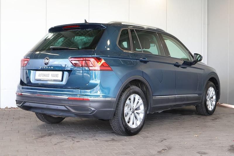 Gebraucht VW Tiguan Active 150 PS (110 kW) 2021 Blau SUV